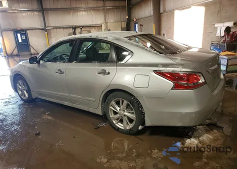 2015 Nissan Altima 2.5 z USA, uszkodzony, nr VIN 1N4AL3AP5FN362996